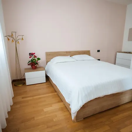 Al Capitello * Vidor