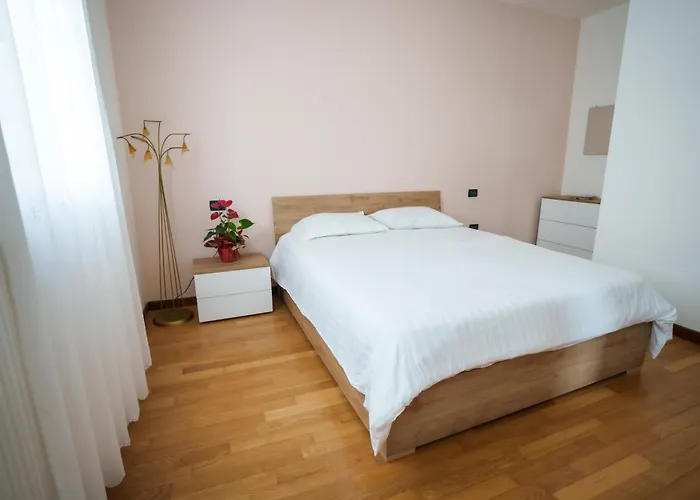 Al Capitello * Vidor